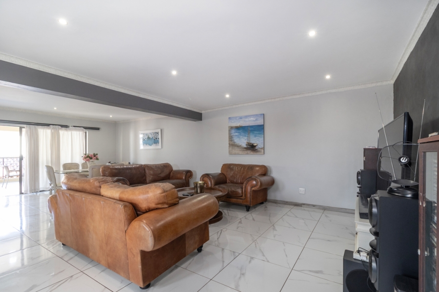 5 Bedroom Property for Sale in Estate D Afrique North West
